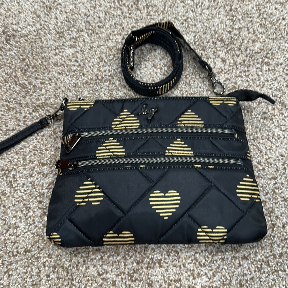 Lug dazzle in hearts black - read description